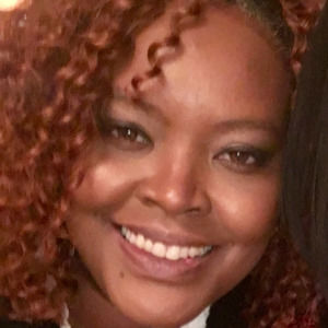 Meet your Posher, Carla